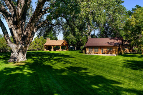 Henry's Garage Gallery